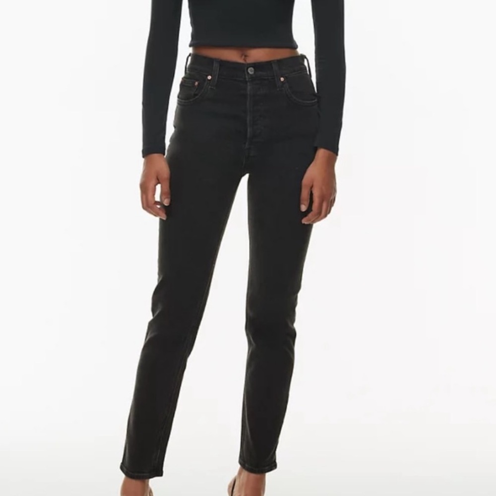 Aritzia Denim Forum The Yoko High Rise Slim Jeans Washed Black Raw Hem Size 27